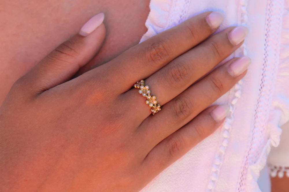 Vittoria | Bague fleurs en acier inoxydable et zircons